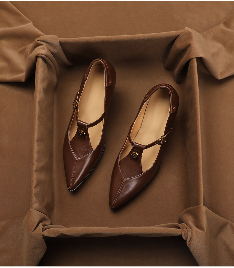 Sapatos Mary Jane de Couro Gen - Vintage Collectible Shoes avaliação e preço