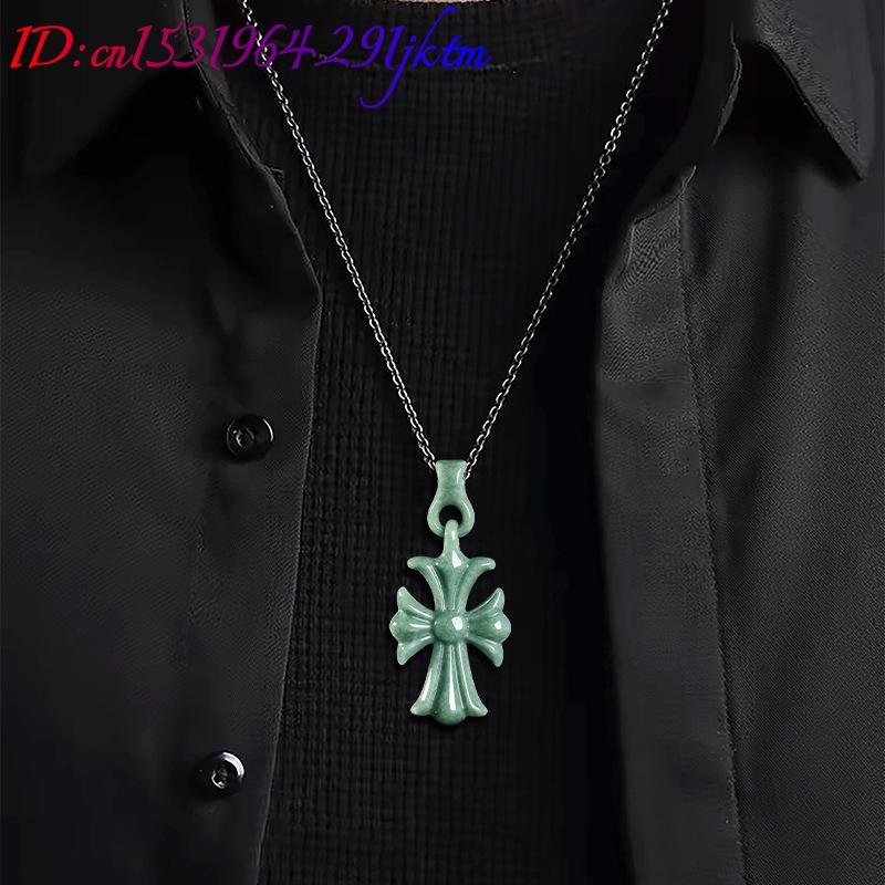 Colar com Pingente de Cruz em  - Vintage Necklace avaliação e preço